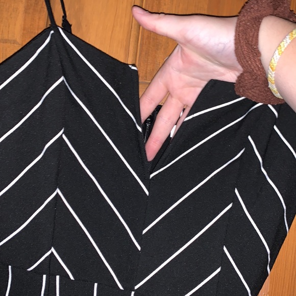 Adorable Black and White Mini Dress! - Picture 4 of 4